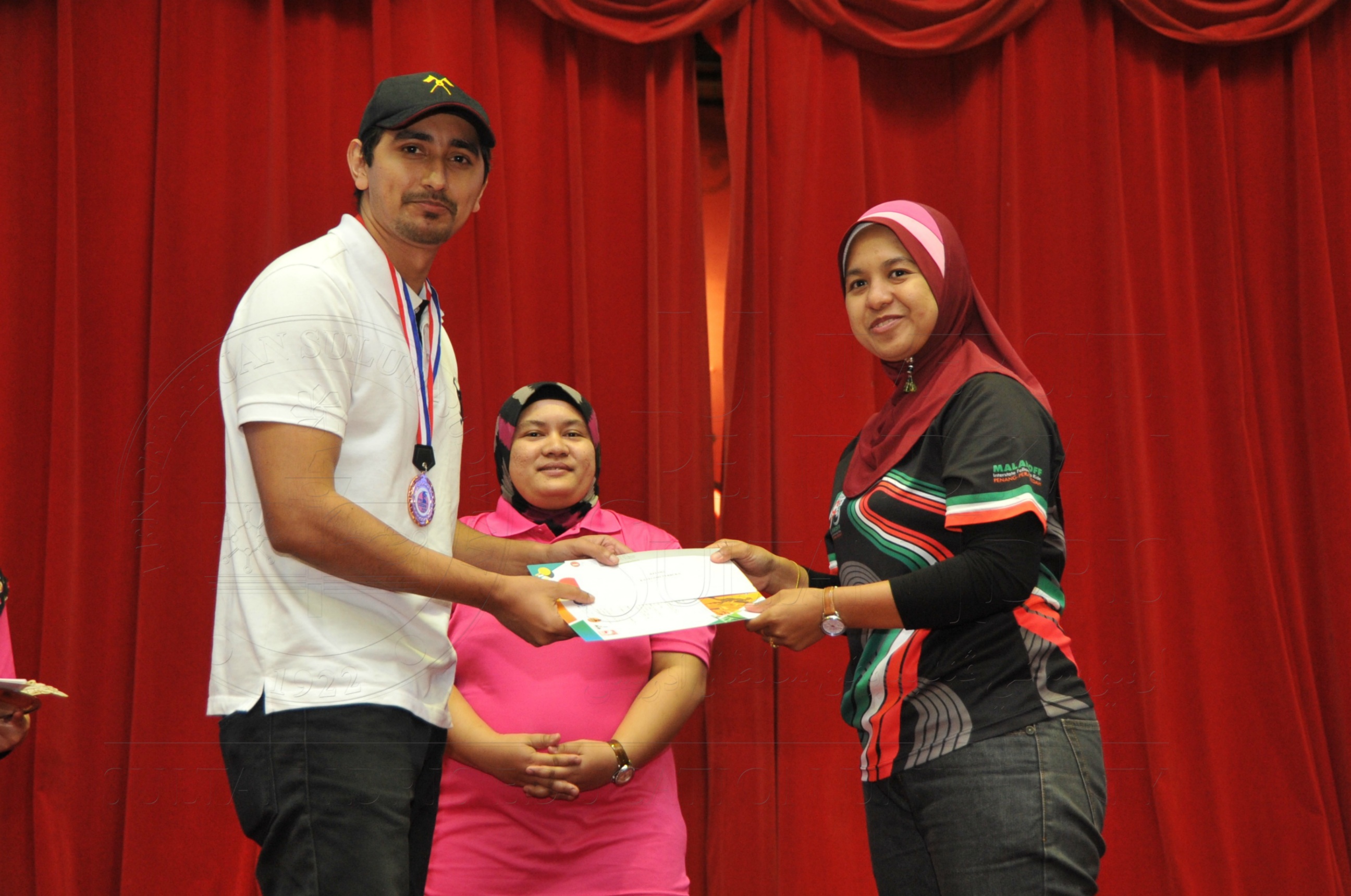 PRO15 158 CATUR HAS 9454